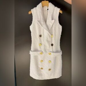 Authentic Balmain White Sleeveless Double-Breasted Tweed Dress with Gold Buttons